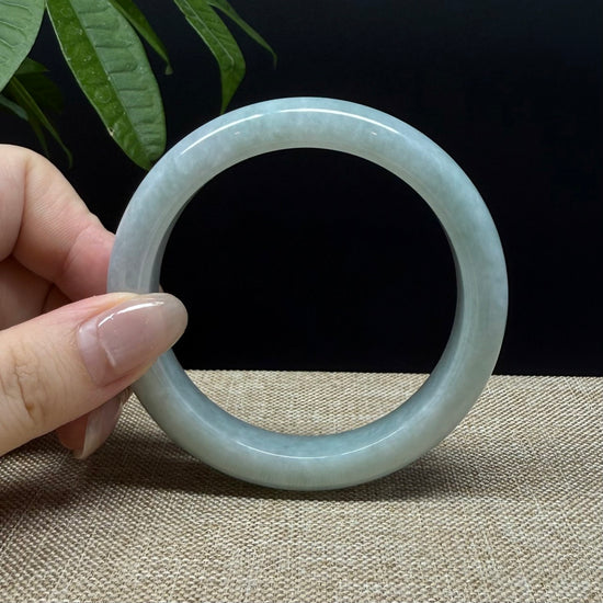 Genuine Burmese Green Jade Jadeite Bangle Bracelet ( 58.7mm )