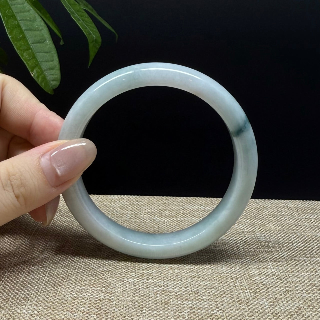 Genuine Burmese Green Jade Jadeite Bangle Bracelet ( 58.5mm )