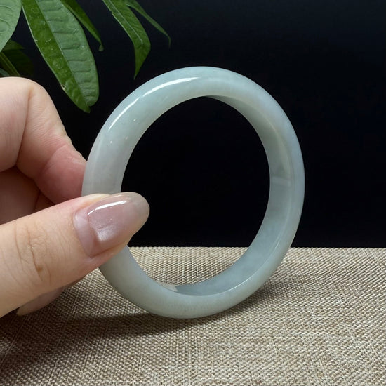 Genuine Burmese Green Jade Jadeite Bangle Bracelet ( 58.5mm )