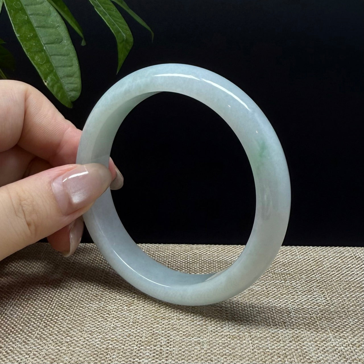 Genuine Burmese Green Jade Jadeite Bangle Bracelet ( 58.8mm )