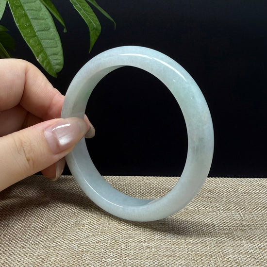 Genuine Burmese Green Jade Jadeite Bangle Bracelet ( 58.8mm )