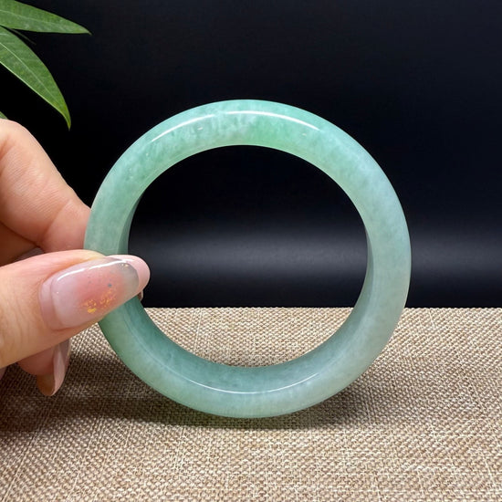 Genuine Burmese Green Jade Jadeite Bangle Bracelet ( 54.5mm )