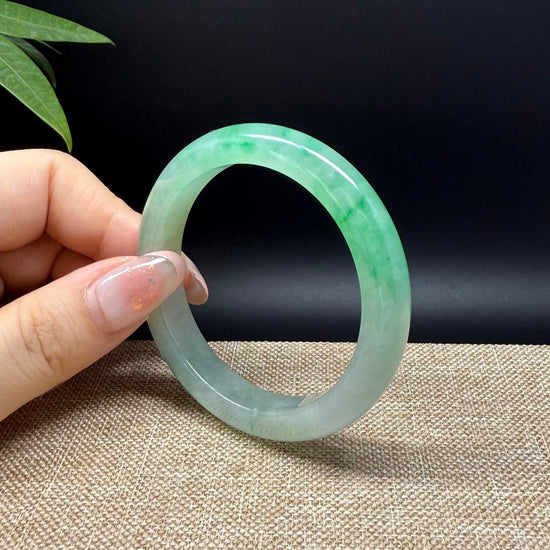 Genuine Burmese Icy Green Jade Jadeite Bangle Bracelet ( 50.9mm )