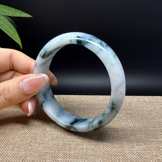 Genuine Burmese White Green Jade Jadeite Bangle Bracelet ( 58.5mm )