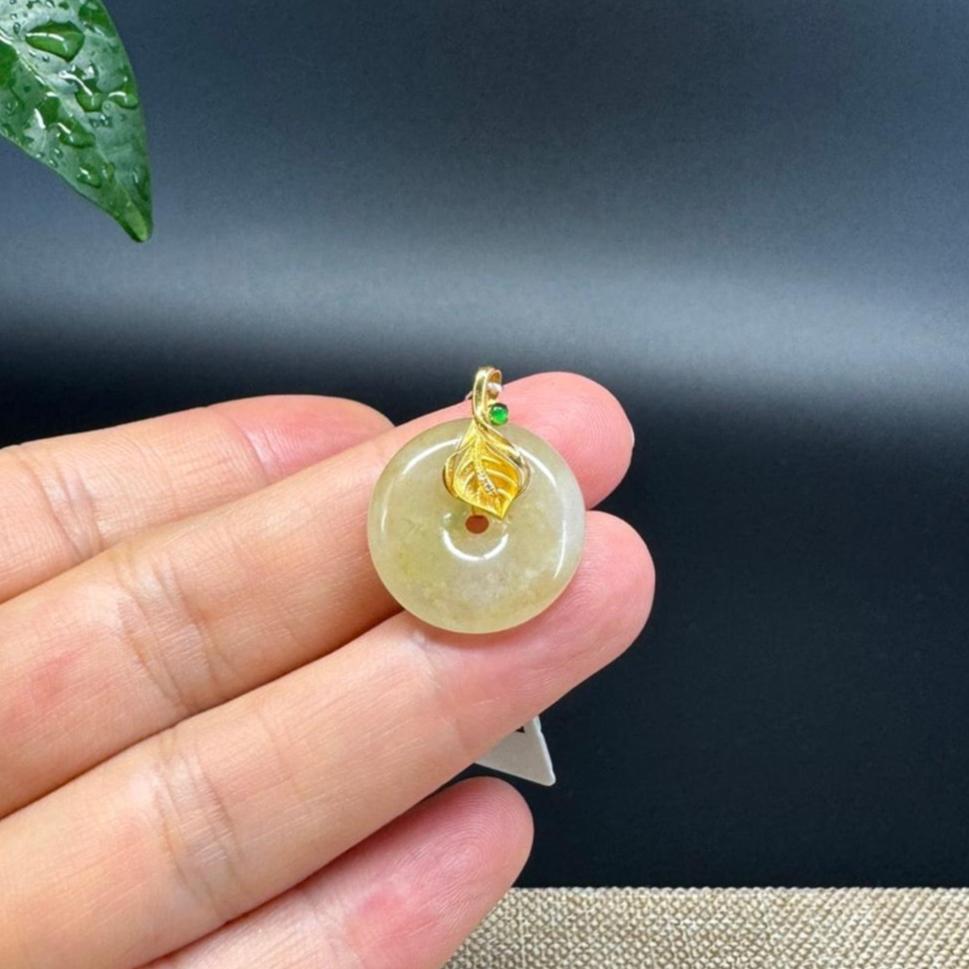 "Good Luck Button" Yellow Jadeite Jade Lucky KouKou Pendant With 18K Yellow Gold Bail