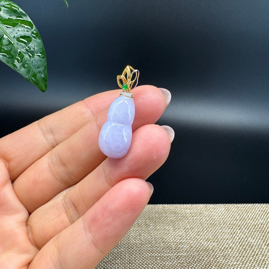 RealJade® Co. Genuine Lavender Jadeite Jade Good Luck Hulu Bottle Gourd Necklace With 18K Yellow Gold Bail