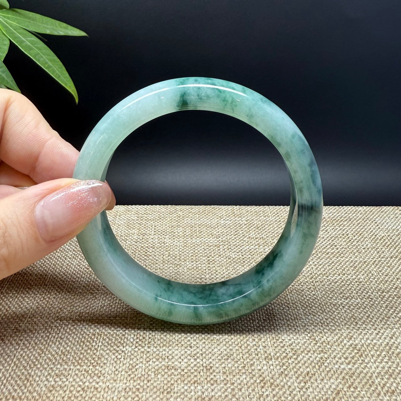 Genuine Burmese Green Jade Jadeite Bangle Bracelet ( 56.9mm )