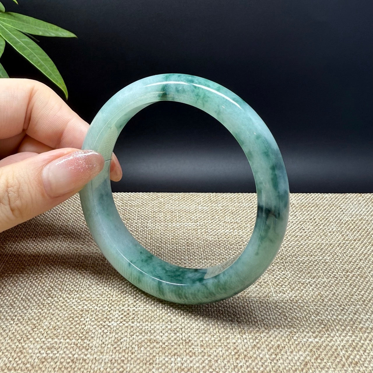 Genuine Burmese Green Jade Jadeite Bangle Bracelet ( 56.9mm )