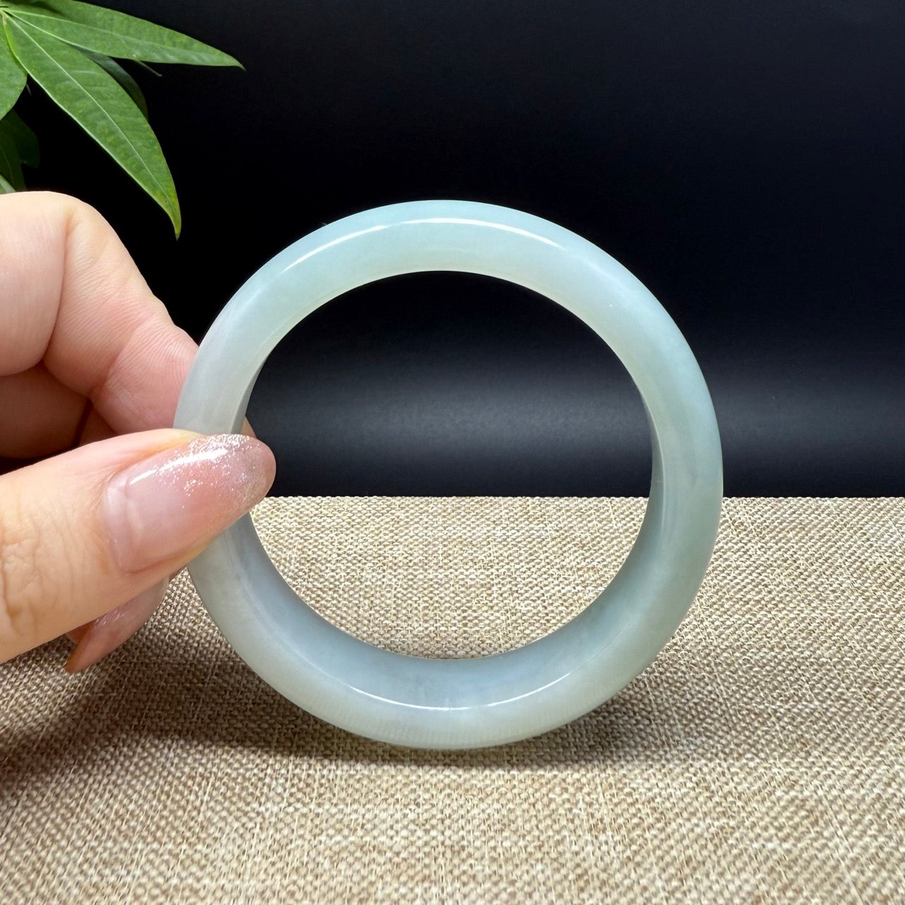 Genuine Burmese Green Jade Jadeite Bangle Bracelet ( 54.6mm )