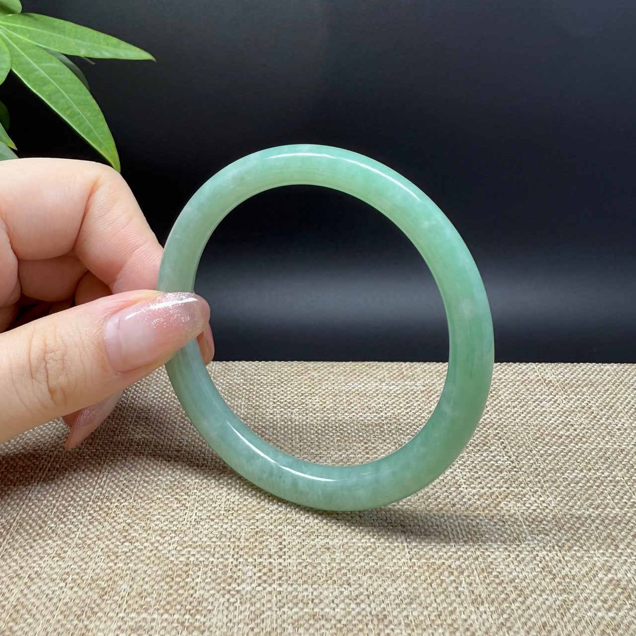 Genuine Burmese Green Jade Jadeite Bangle Bracelet ( 55.7mm )