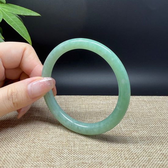 Genuine Burmese Green Jade Jadeite Bangle Bracelet ( 55.7mm )
