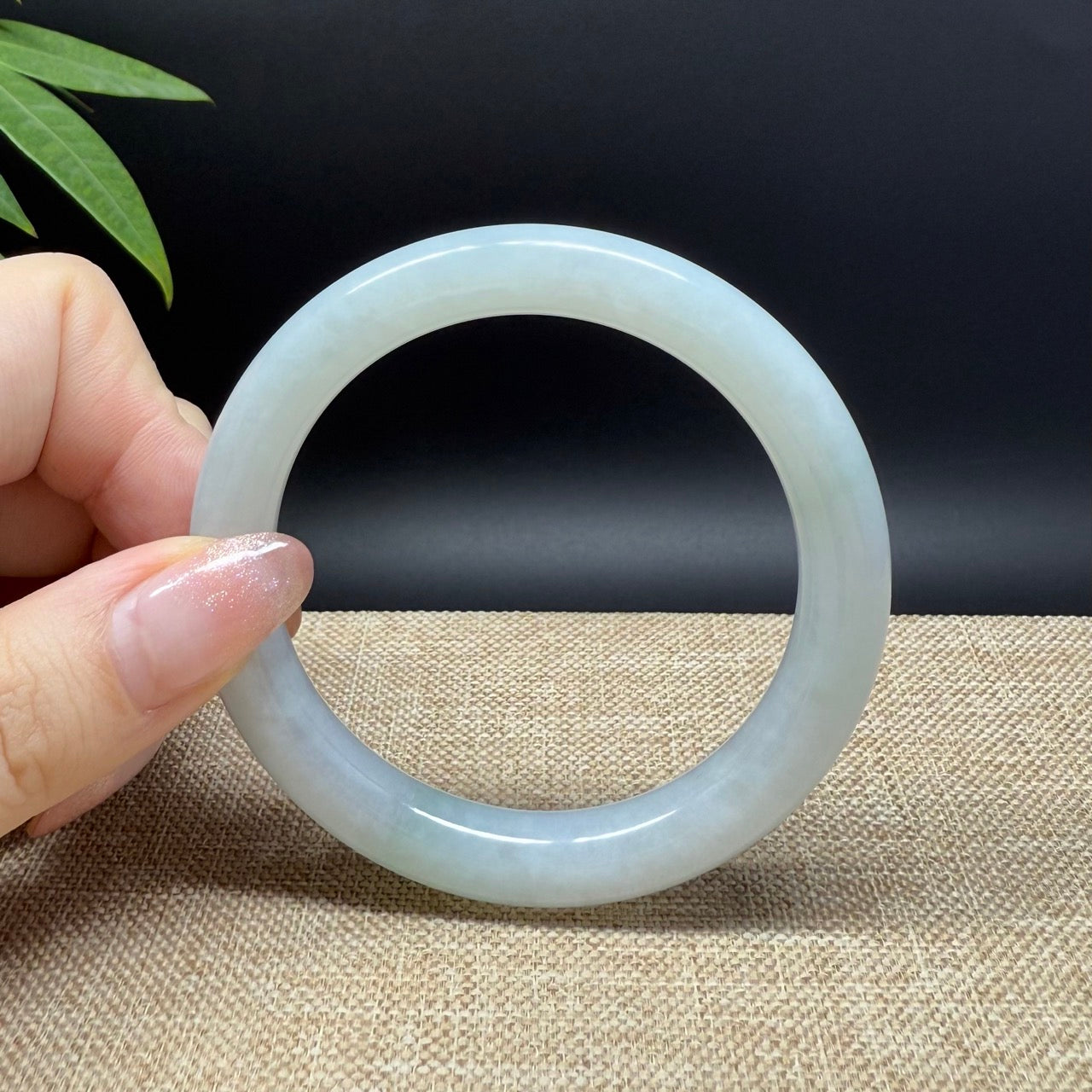 Genuine Burmese Green Jade Jadeite Bangle Bracelet ( 55.9mm )