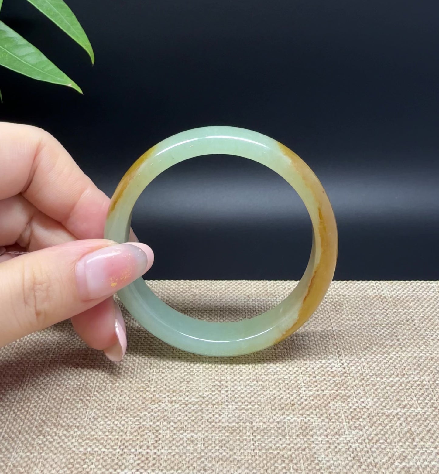 Load and play video in Gallery viewer, Genuine Burmese Yellow Green Jade Jadeite Bangle Bracelet ( 52mm )
