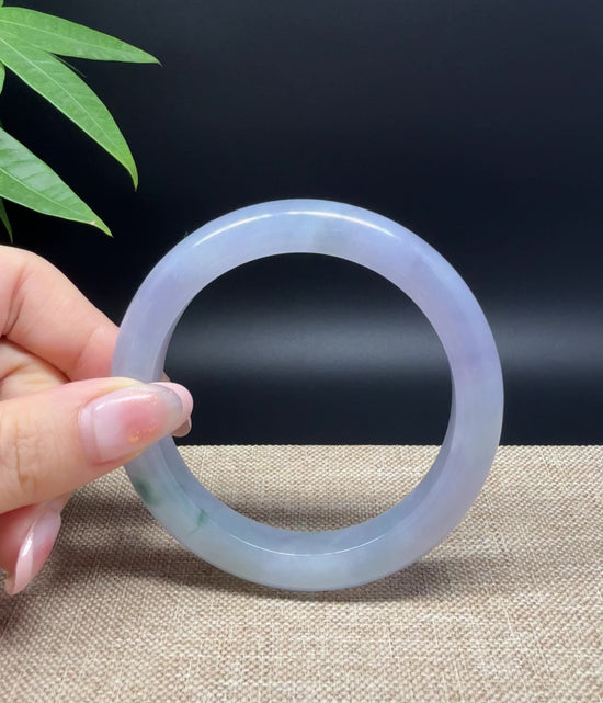 Load and play video in Gallery viewer, Genuine Burmese Lavender Green Jade Jadeite Bangle Bracelet ( 59.5mm )
