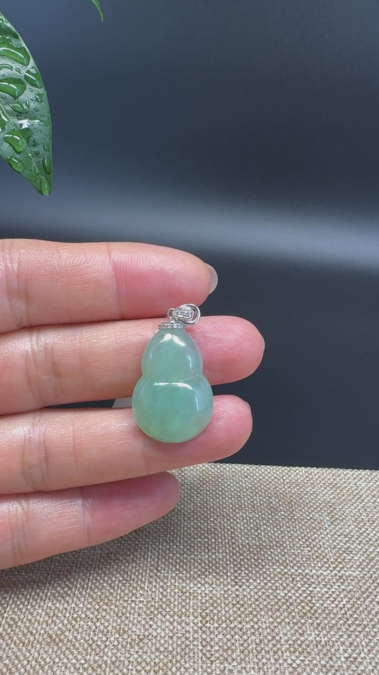 Load and play video in Gallery viewer, RealJade® Co. Genuine Green Jadeite Jade Good Luck Hulu Bottle Gourd Necklace With 18K White Gold Bail
