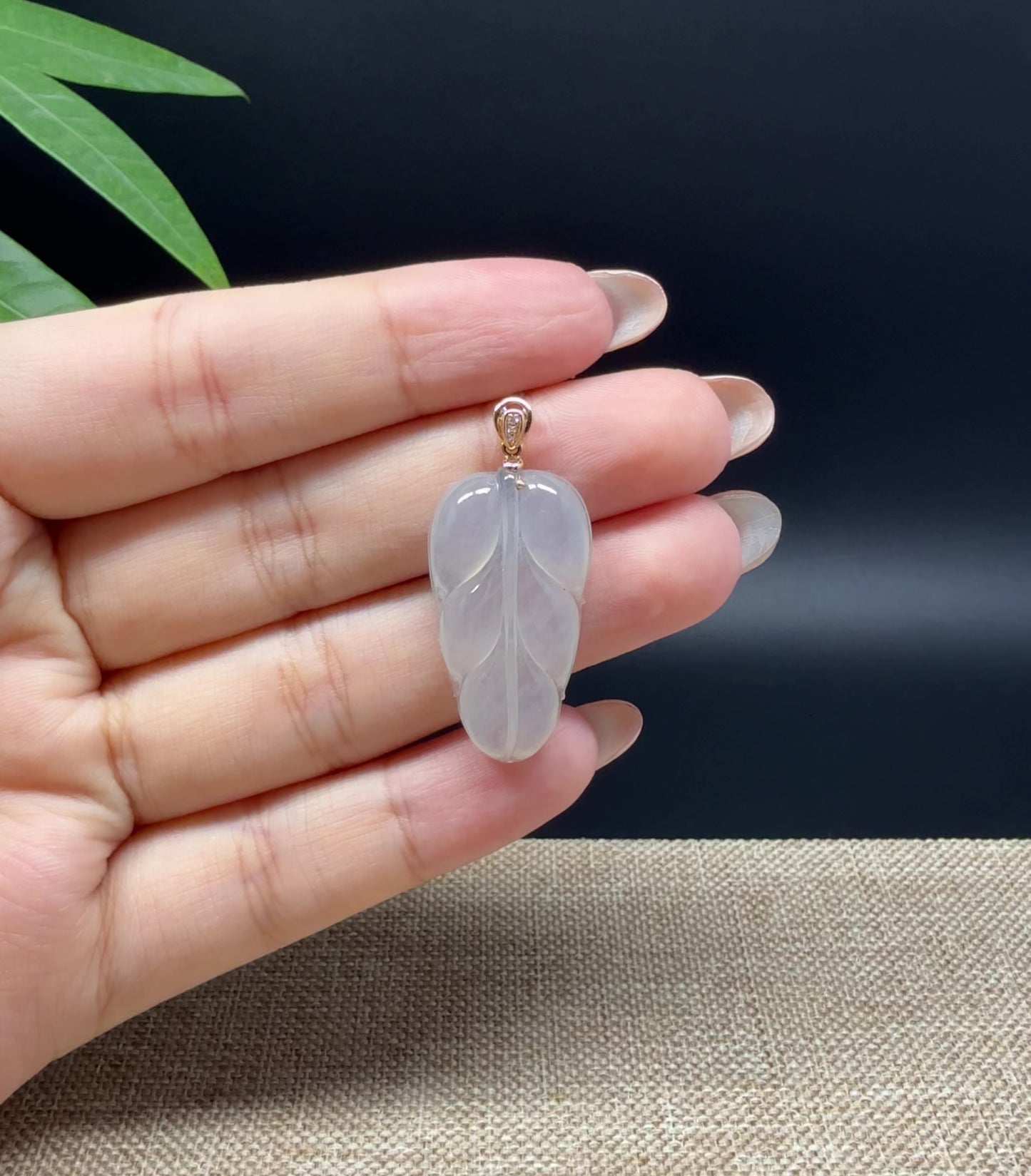 Load and play video in Gallery viewer, RealJade® Co. Genuine Ice Jadeite Jade Jin Zhi Yu Ye (Leaf) Necklace With 18K Yellow Gold Bail
