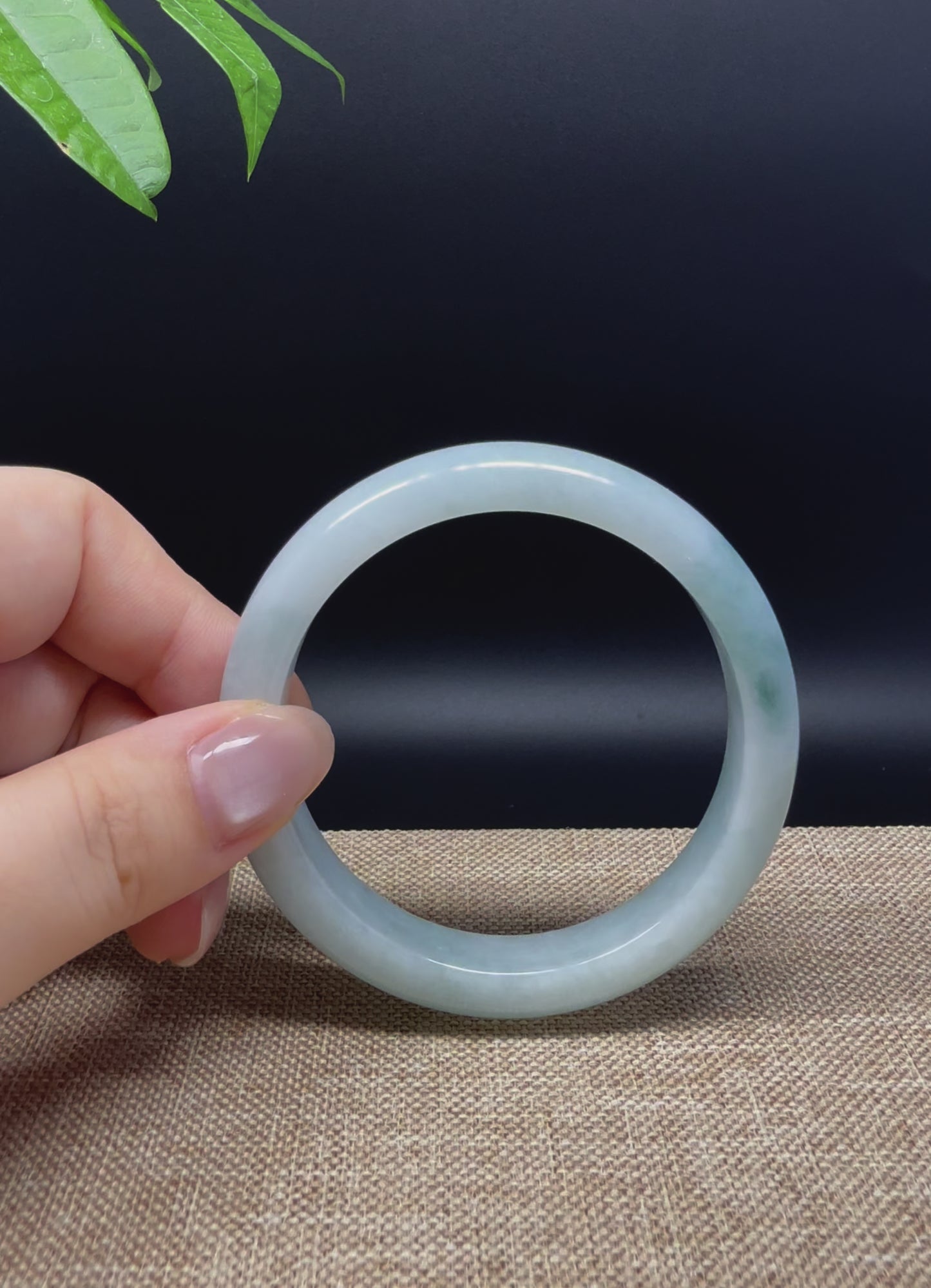 Load and play video in Gallery viewer, Genuine Burmese Blue Green Jade Jadeite Bangle Bracelet ( 54.8mm )
