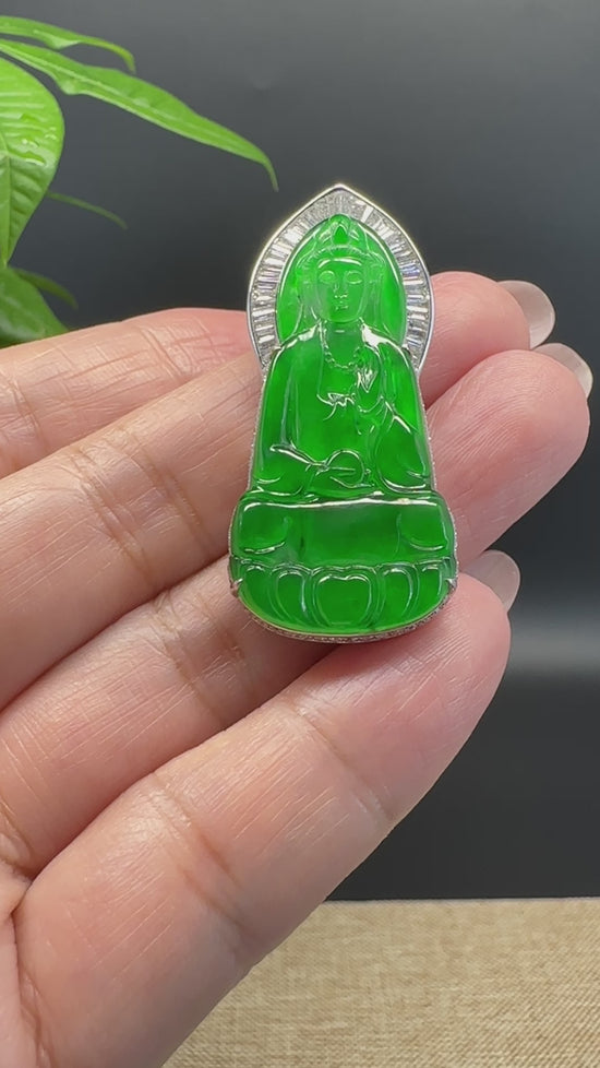 Load and play video in Gallery viewer, High-end 18K White Gold Guatemala Green Jadeite Jade Guanyin Pendant with Diamond
