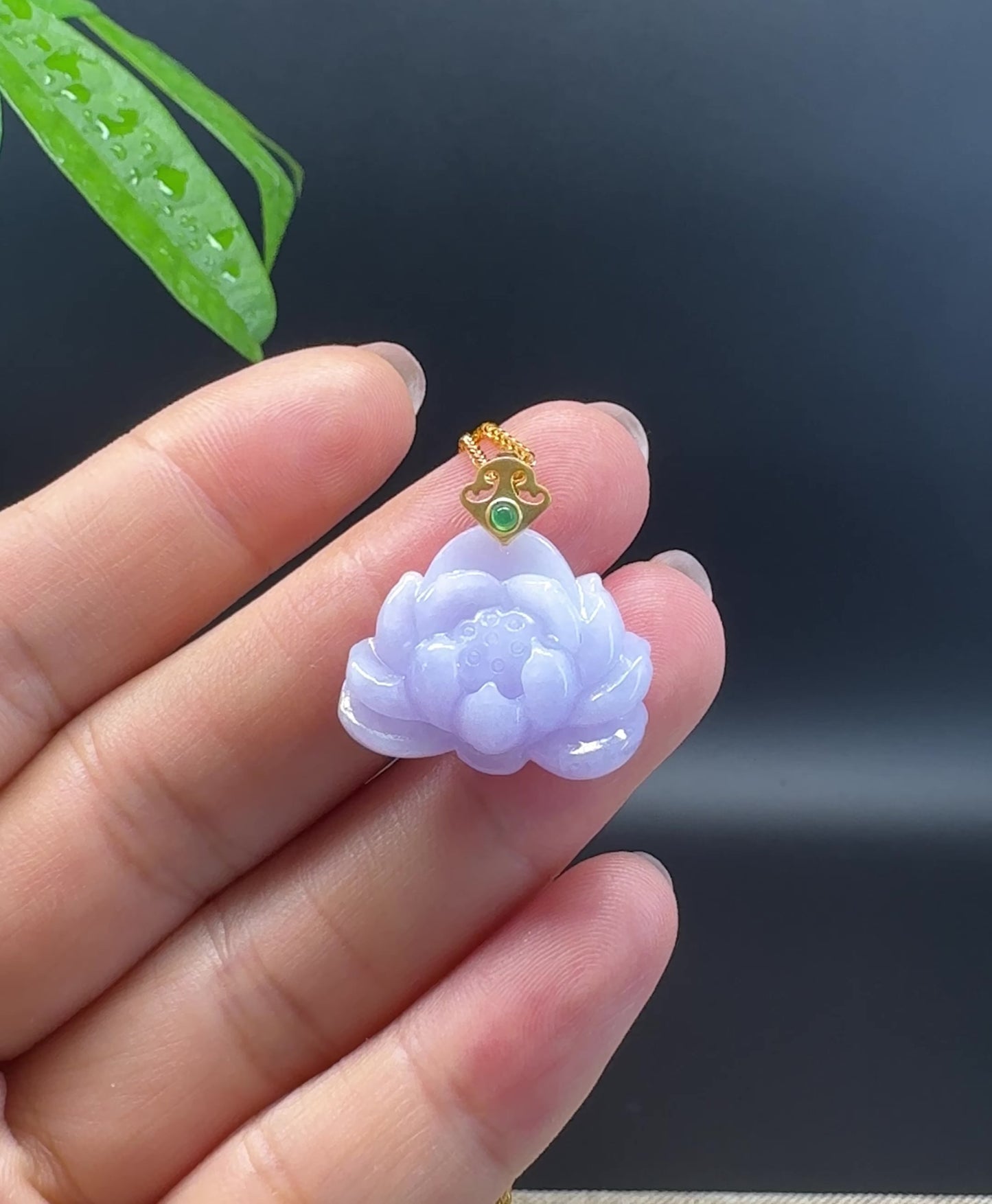 Load and play video in Gallery viewer, RealJade® Co. Genuine Lavender Jadeite Jade Good Lotus Bottle Gourd Necklace With 18K Yellow Gold Bail
