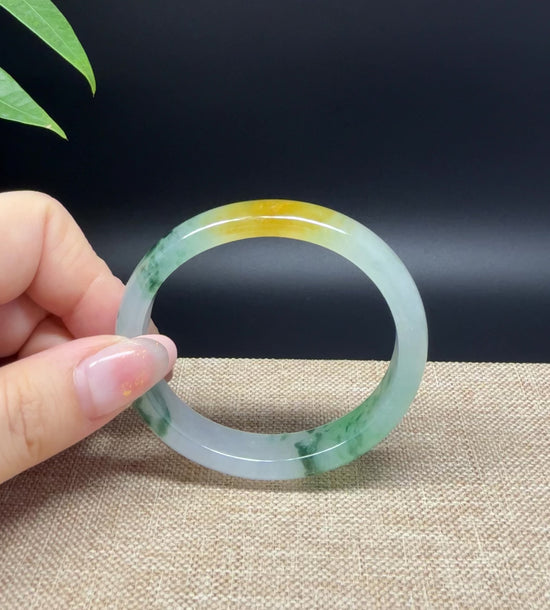 Load and play video in Gallery viewer, Genuine Burmese Icy Yellow Green Jade Jadeite Bangle Bracelet ( 53.2*46.5mm )
