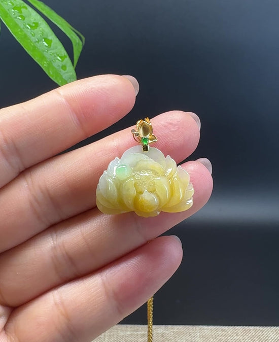 Load and play video in Gallery viewer, RealJade® Co. Genuine Ice Yellow Jadeite Jade Good Lotus  Necklace With 18K Yellow Gold Bail
