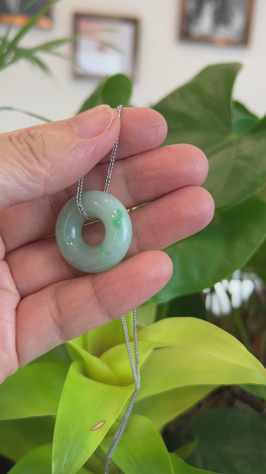 Load and play video in Gallery viewer, RealJade® Co. &amp;quot;Good Luck Button&amp;quot; Necklace Green Jadeite Jade Pendant For Men
