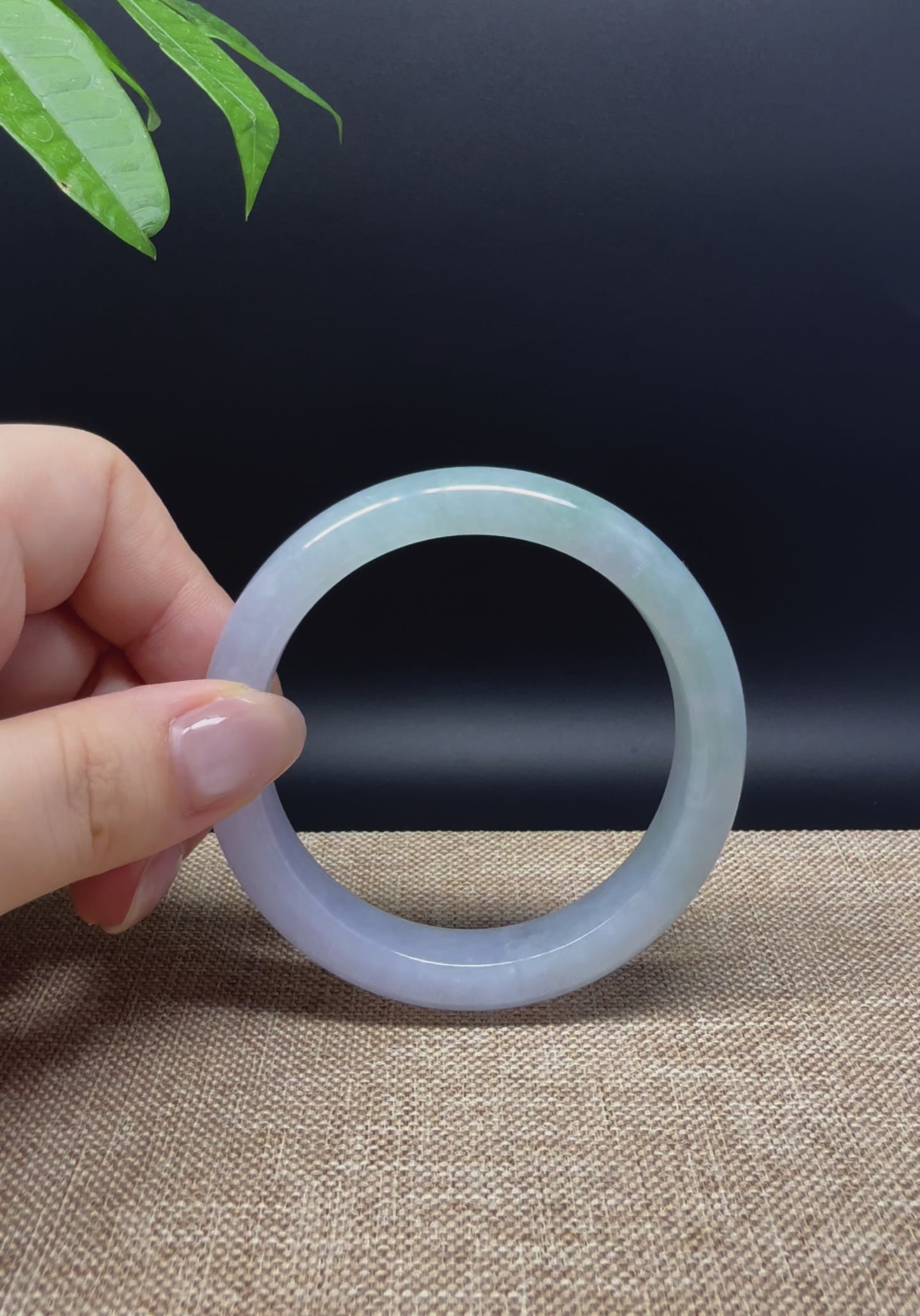 Load and play video in Gallery viewer, Genuine Burmese Lavender Green Jade Jadeite Bangle Bracelet ( 54.5mm )
