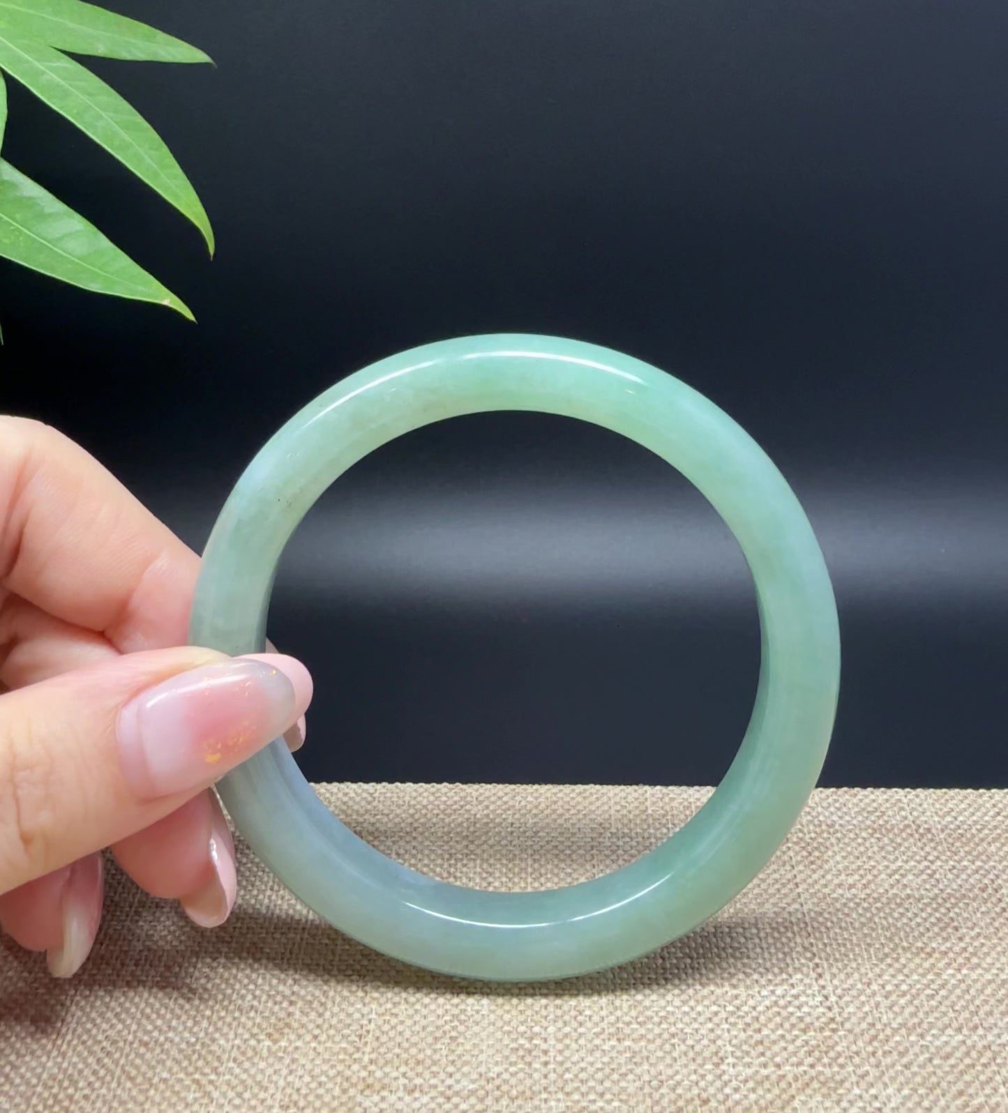 Load and play video in Gallery viewer, Genuine Burmese Oil Green Jade Jadeite Bangle Bracelet ( 58.9mm )
