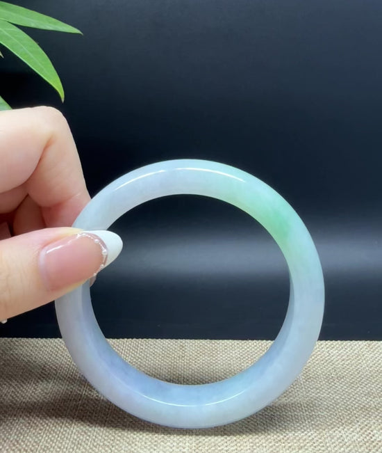 Load and play video in Gallery viewer, Genuine Burmese Lavender Green Jade Jadeite Bangle Bracelet ( 57.5mm )
