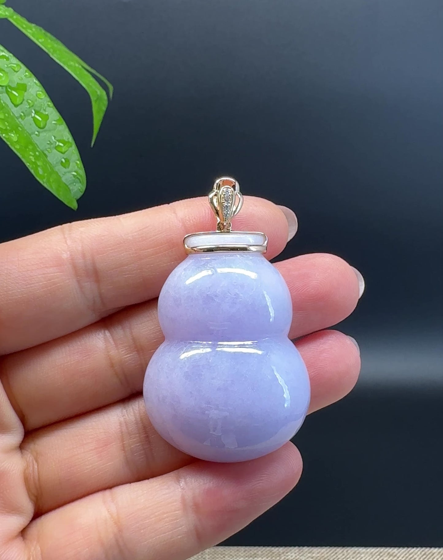 Load and play video in Gallery viewer, RealJade® Co. Genuine Lavender Jadeite Jade Good Luck Hulu Bottle Gourd Necklace With 18K Yellow Gold Bail
