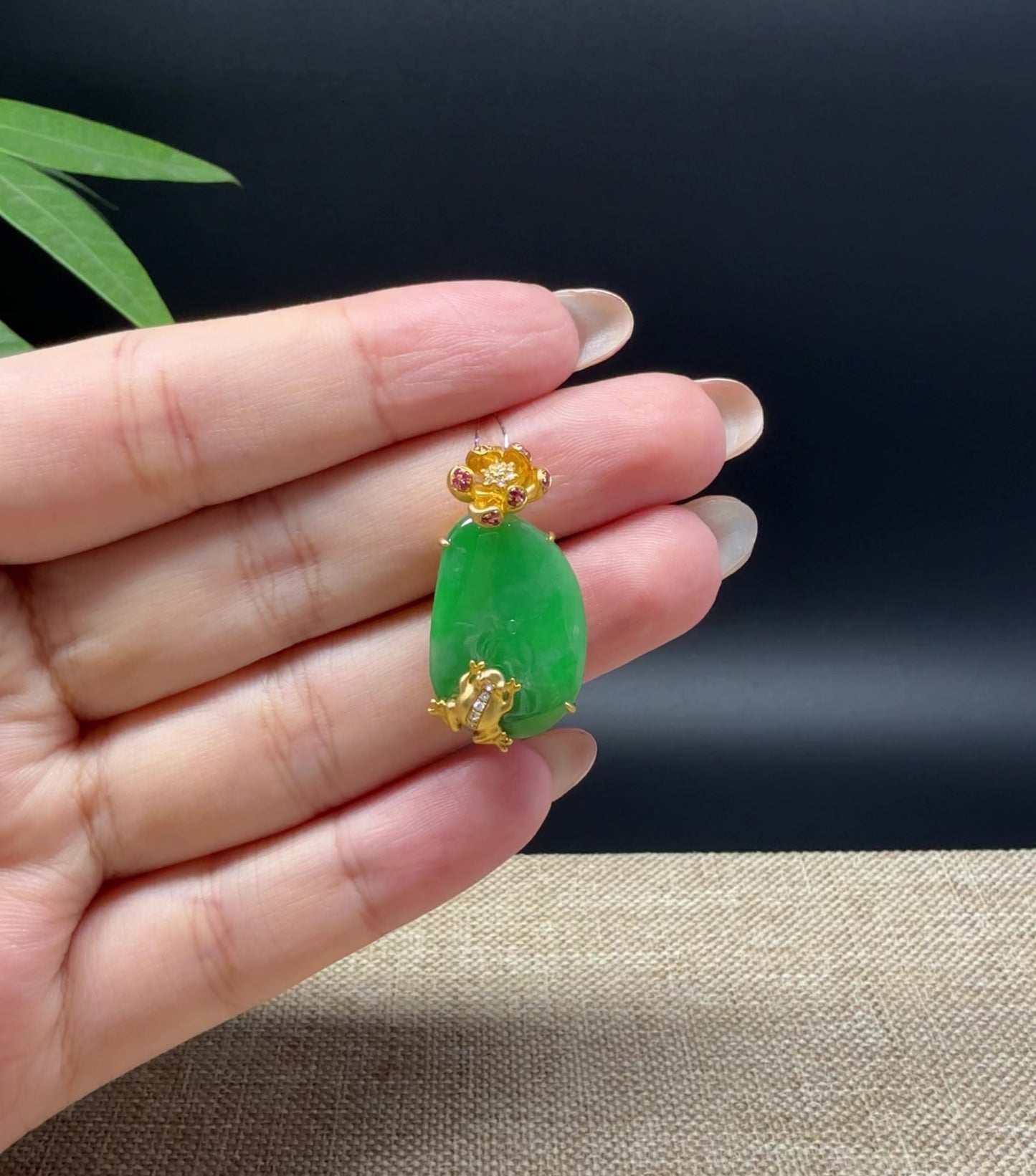 Load and play video in Gallery viewer, RealJade® Co. Genuine Green Jadeite Jade Good Lotus Leaf Necklace With 18K Yellow Gold Bail
