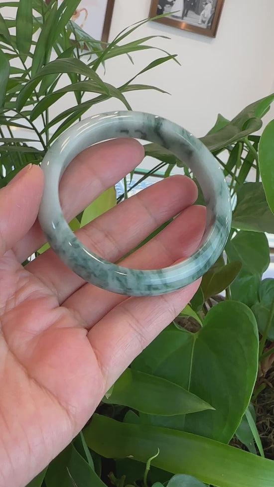 Load and play video in Gallery viewer, Natural Burmese Blue-green Jadeite Jade Bangle Bracelet (59.45mm)#T076
