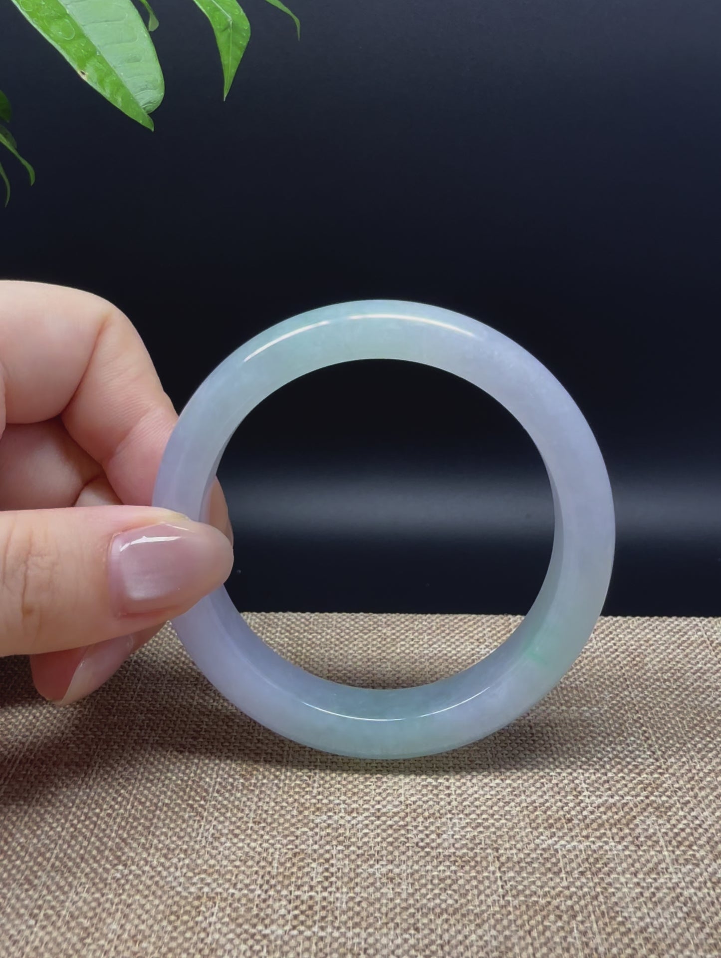 Load and play video in Gallery viewer, Genuine Burmese Lavender Green Jade Jadeite Bangle Bracelet ( 54mm )
