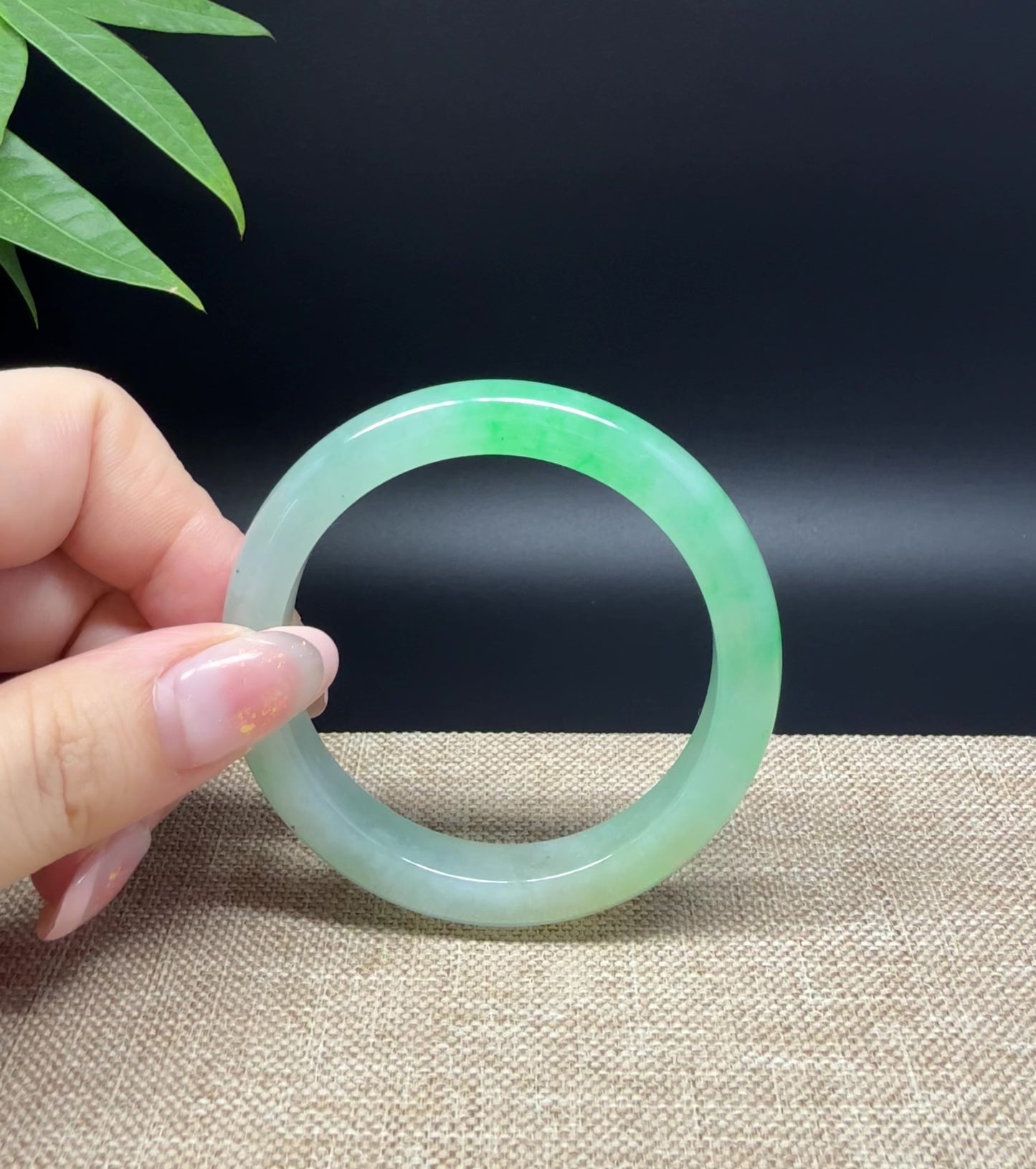 Load and play video in Gallery viewer, Genuine Burmese Icy Green Jade Jadeite Bangle Bracelet ( 50.9mm )
