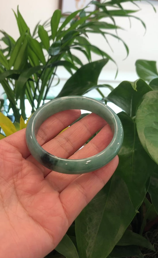 Load and play video in Gallery viewer, RealJade® Co. Blue Green Classic Real Jadeite Jade Bangle Bracelet (59.08mm) #894
